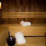 Ara Comfort Отель 4*