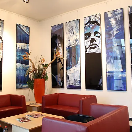 埃拉舒适酒店 酒店 4*