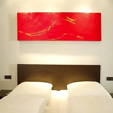 Hotel Ara Comfort 4*