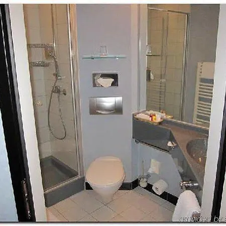 Ara Comfort 4* אינגולשטאט