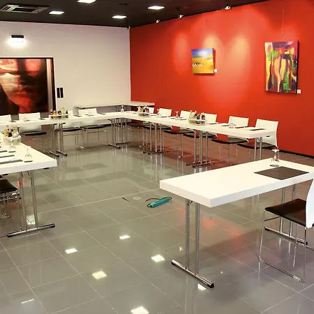 Ara Comfort 4*