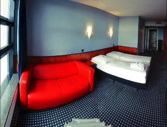 Hotel Ara Comfort 4*